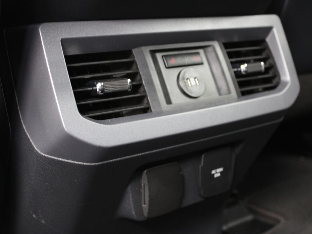 Used 2024 Ford F250 Lariat w/ Lariat Ultimate Package AWD/4WD image 19