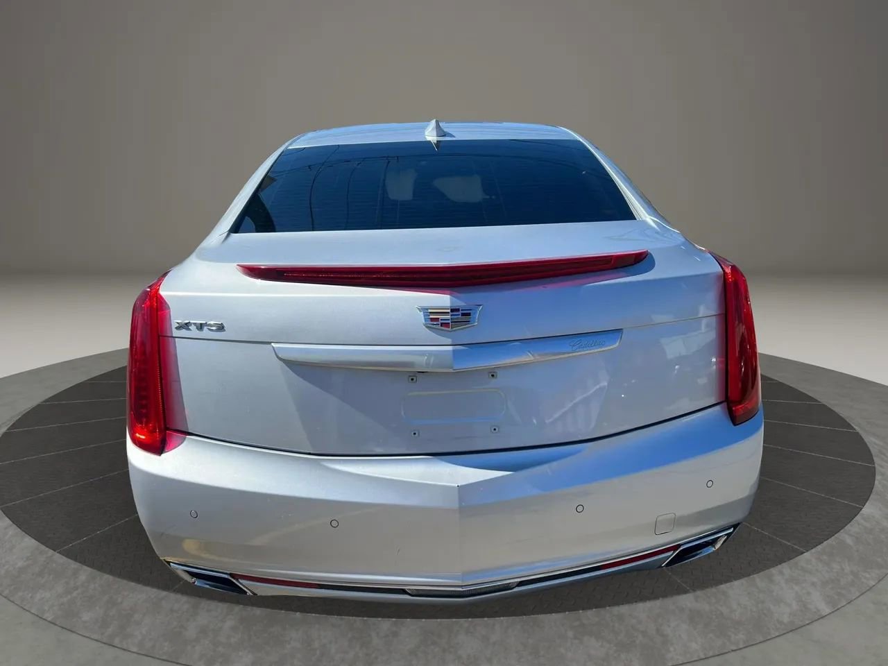 Used 2017 Cadillac XTS Luxury image 6