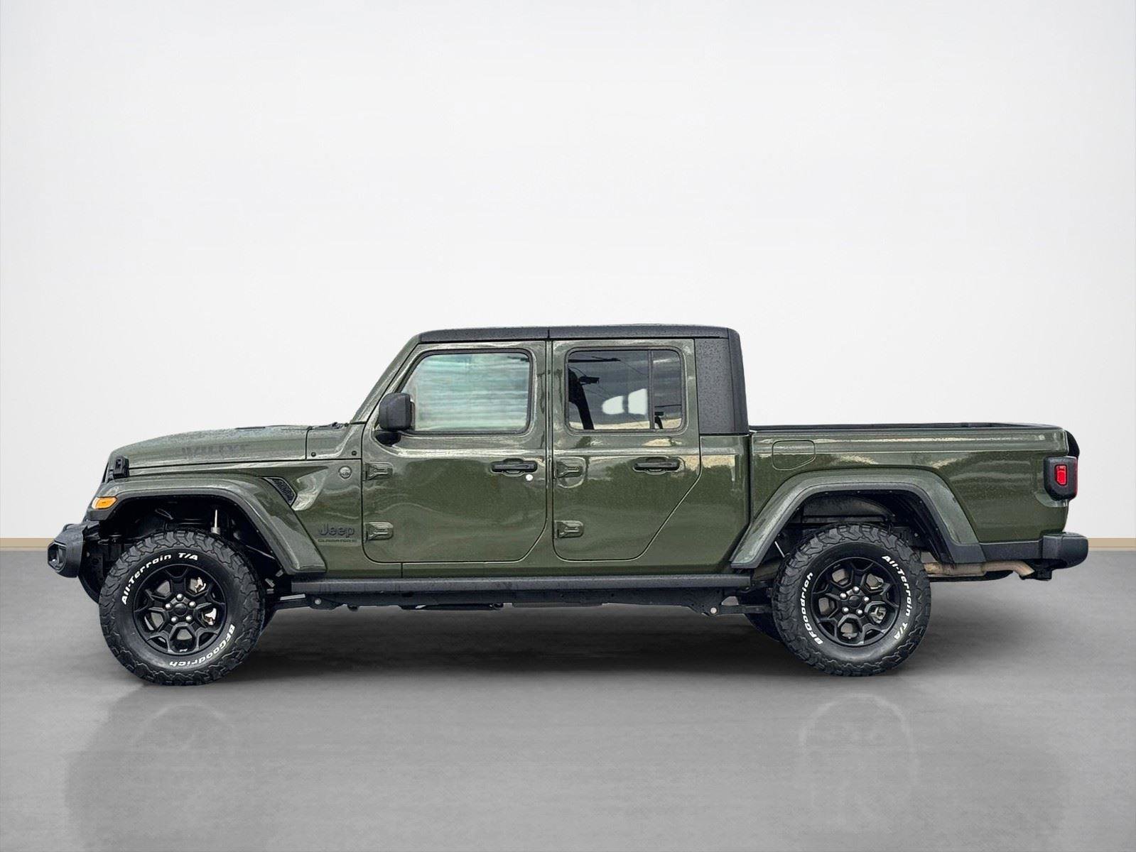 Used 2023 Jeep Gladiator Willys image 4