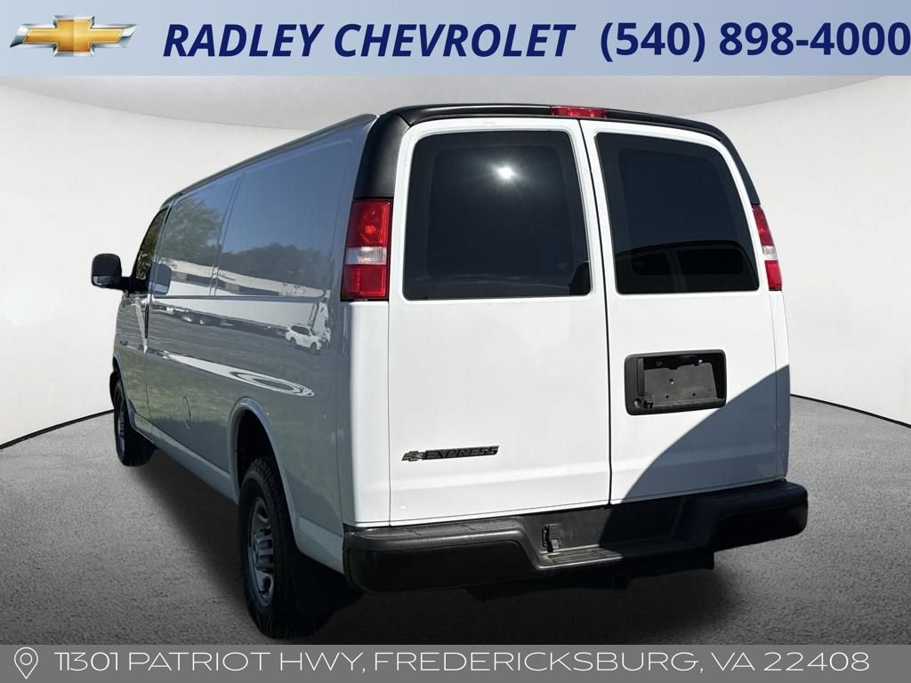 Used 2022 Chevrolet Express 2500 Extended image 14