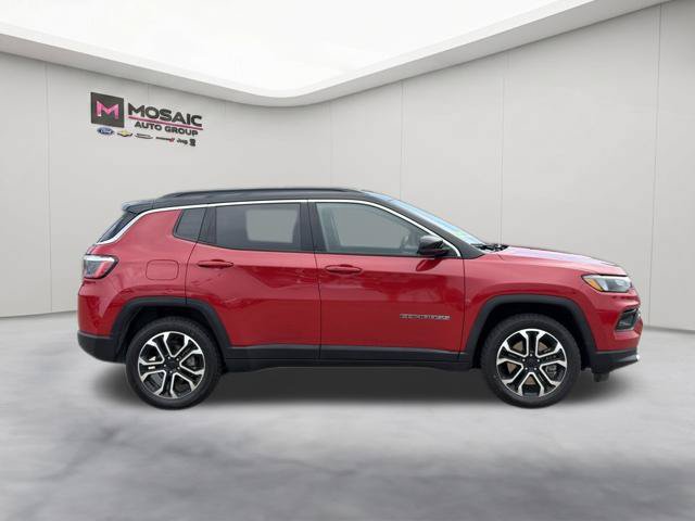 Used 2023 Jeep Compass Limited AWD/4WD image 8
