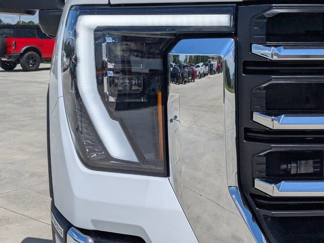 Used 2025 GMC Sierra 2500 SLT image 9