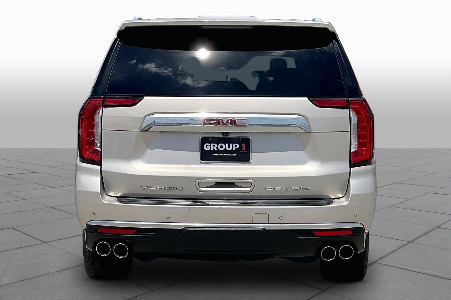 Used 2023 GMC Yukon Denali AWD/4WD image 5