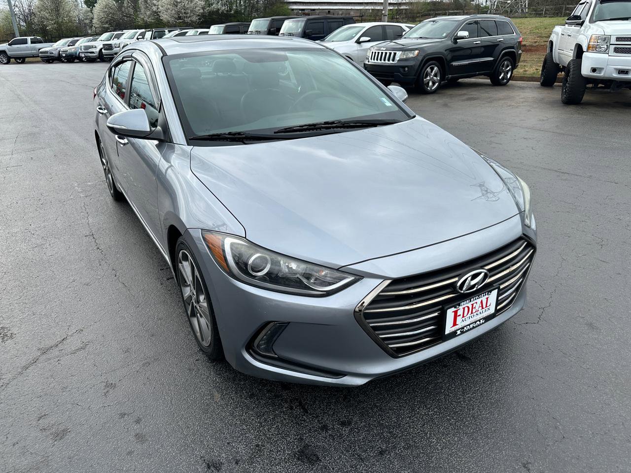 Used 2017 Hyundai Elantra Limited w/ Limited Tech Package 04 FWD image 6