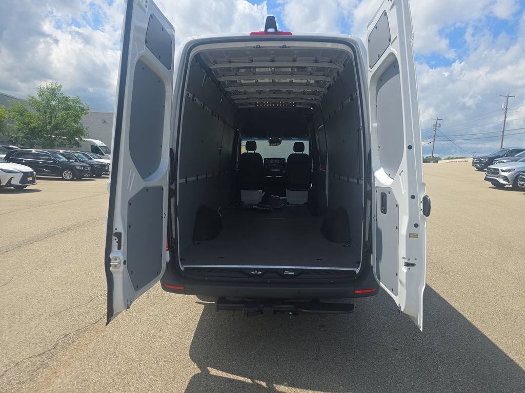 New 2026 Mercedes-Benz Sprinter 2500 image 21