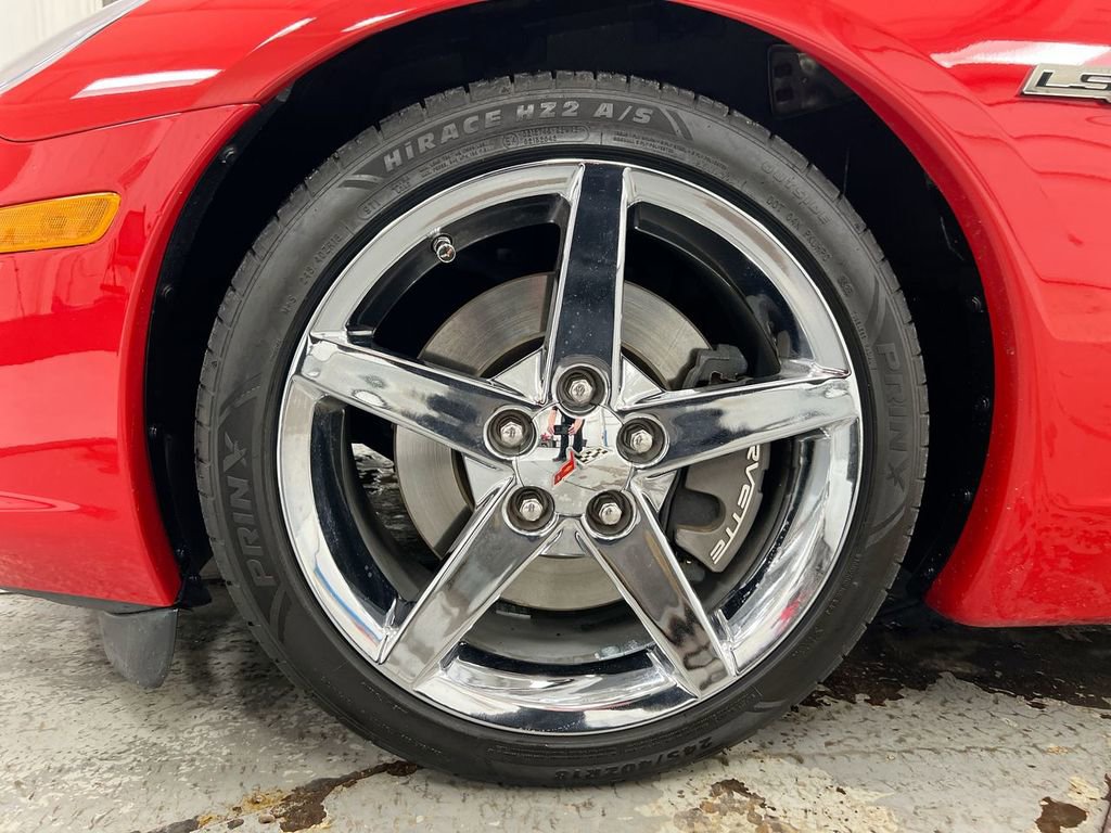 Used 2008 Chevrolet Corvette Coupe image 24