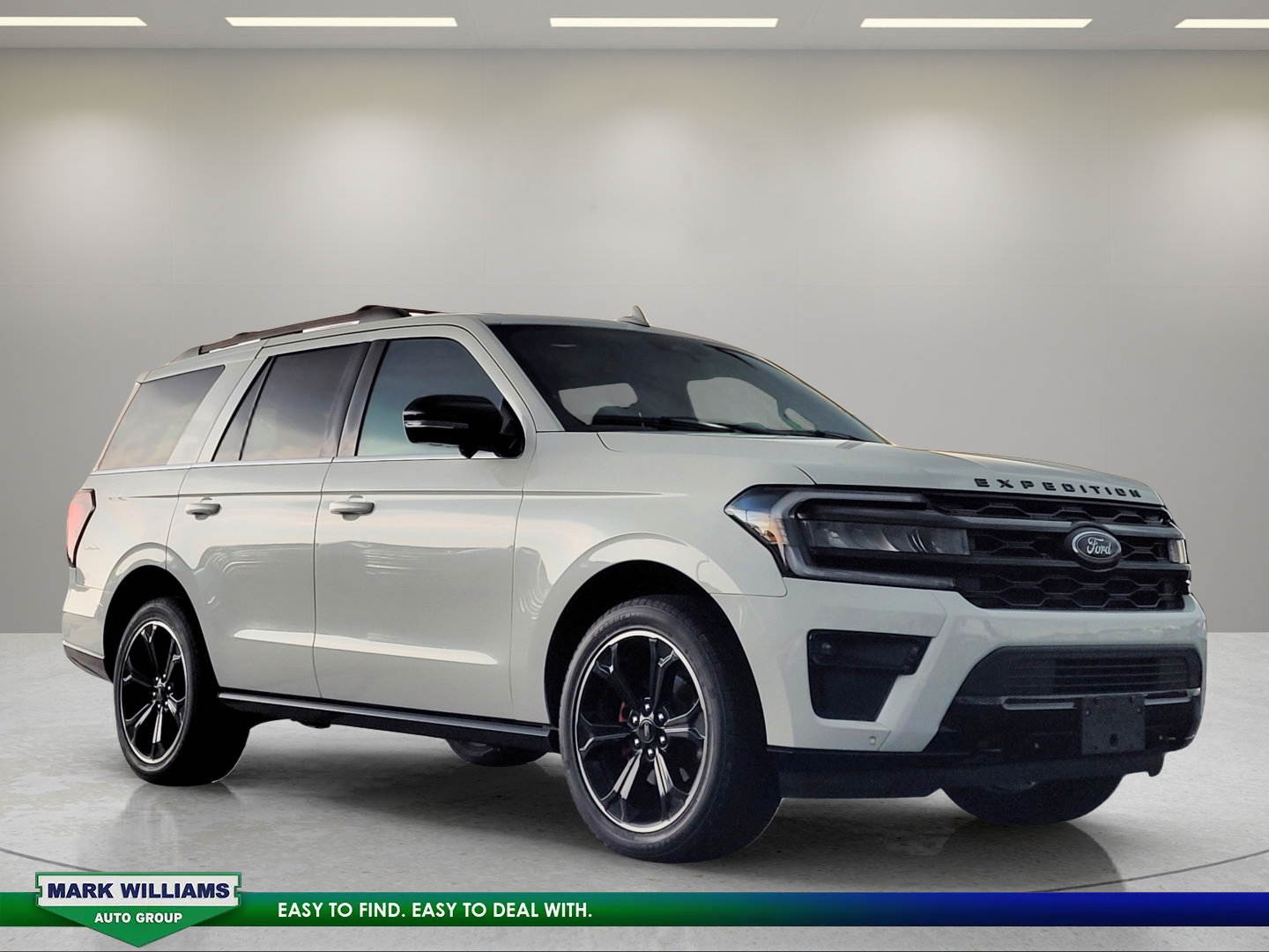 Used 2022 Ford Expedition Limited AWD/4WD image 1