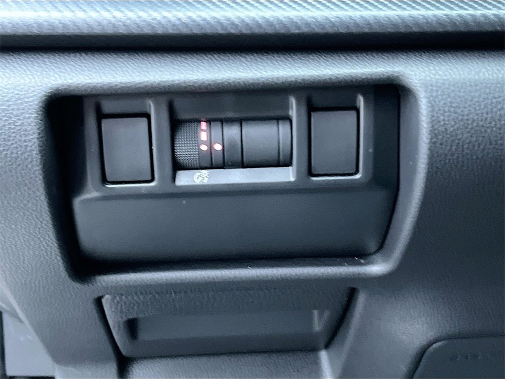 Used 2025 Subaru Crosstrek 2.5i Limited w/ Popular Package #3A image 10