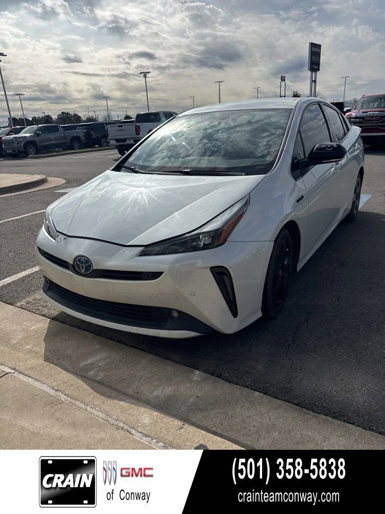 Used 2021 Toyota Prius XLE video 1