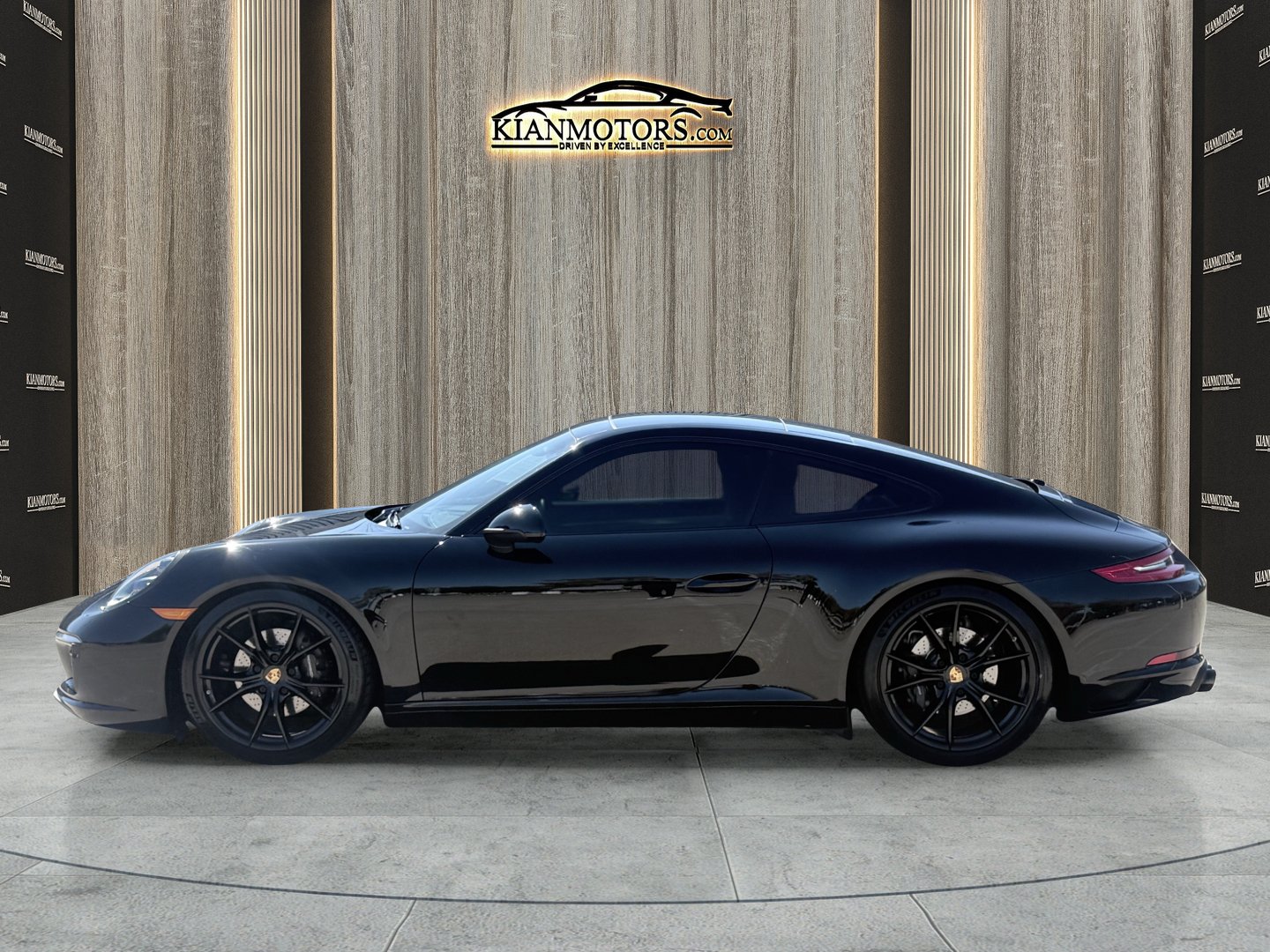 Used 2018 Porsche 911 Carrera RWD image 8