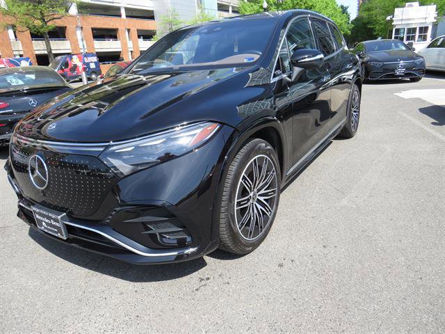 Certified 2023 Mercedes-Benz EQS 580 4MATIC SUV w/ Pinnacle Trim Package image 1