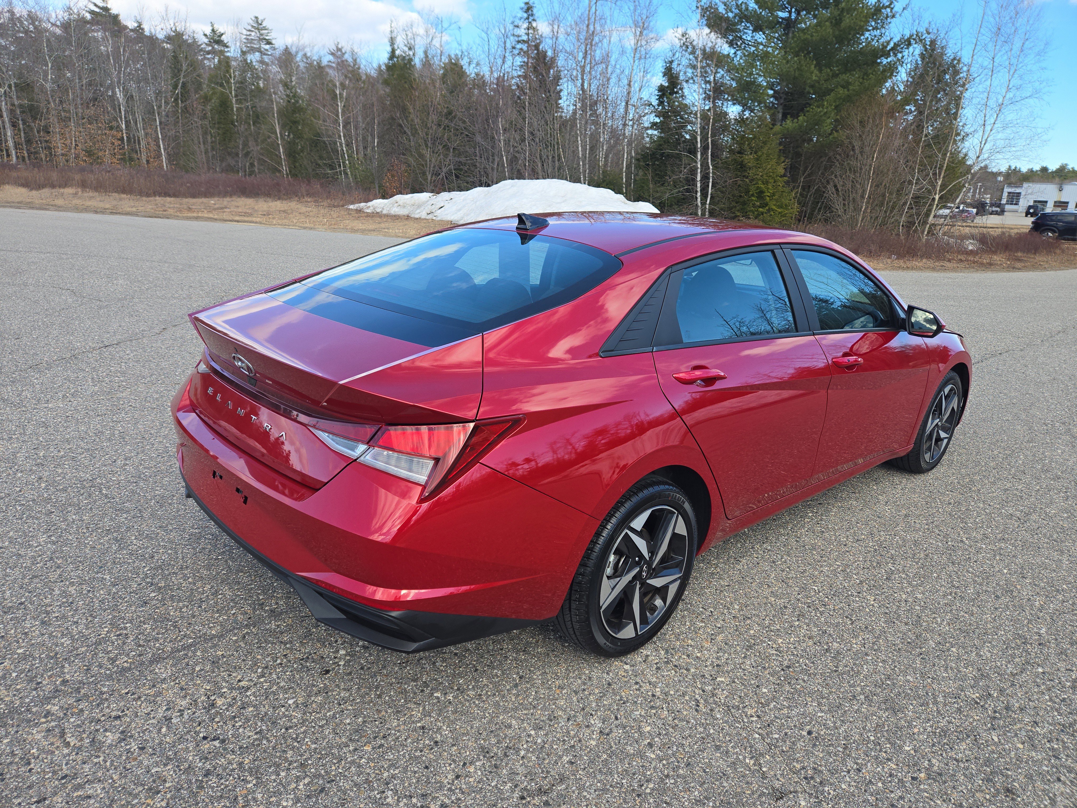 Used 2023 Hyundai Elantra SEL w/ Convenience Package image 5
