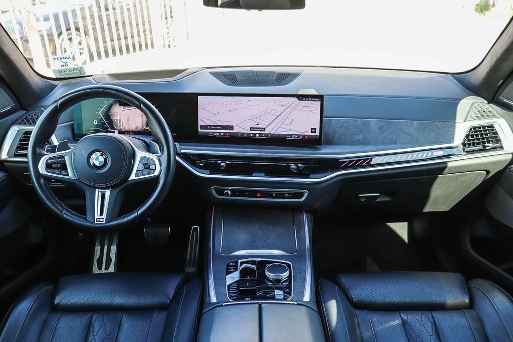 Used 2024 BMW X7 M60i AWD/4WD image 14