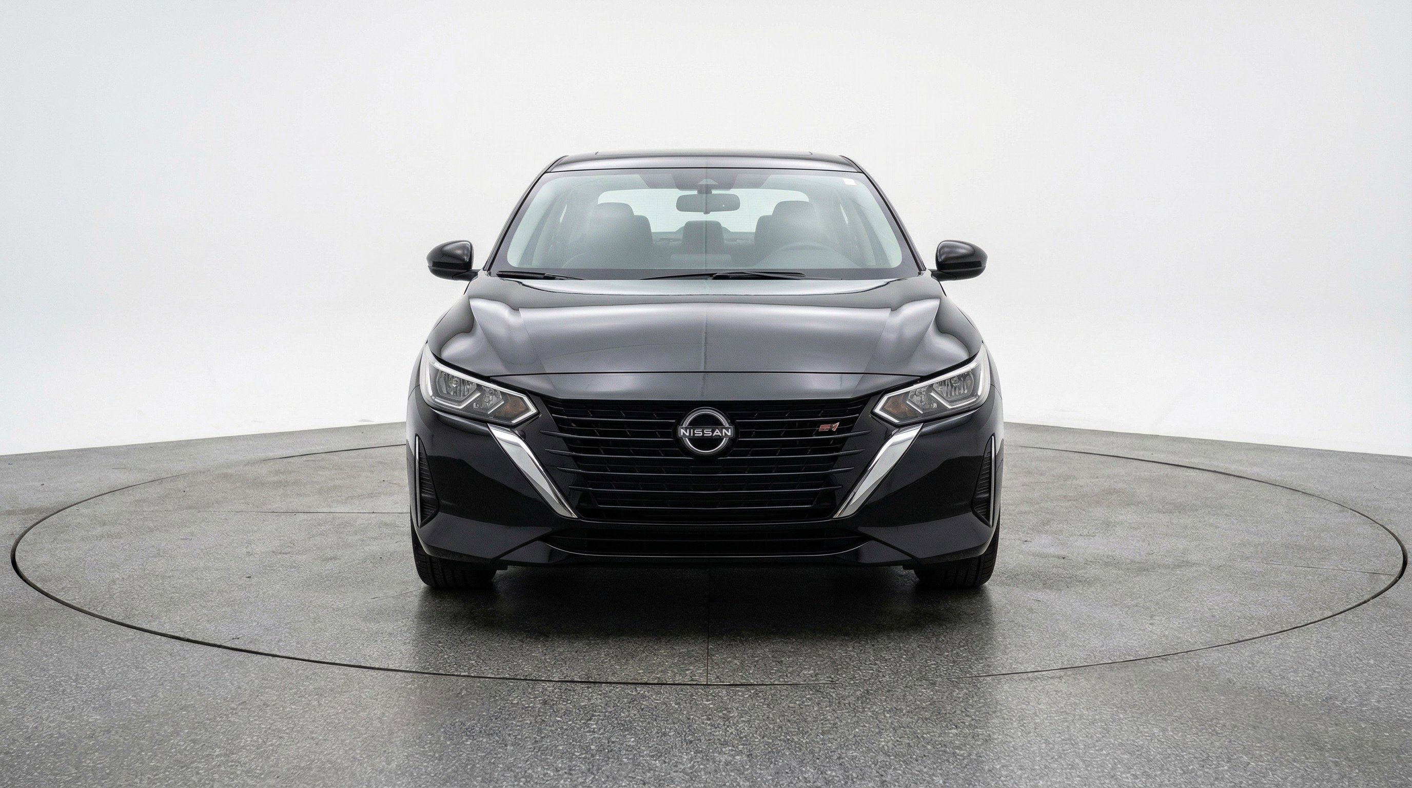 Used 2025 Nissan Sentra SV image 2