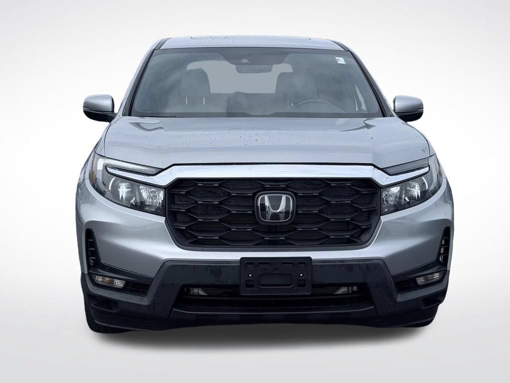 Used 2025 Honda Passport EX-L image 2