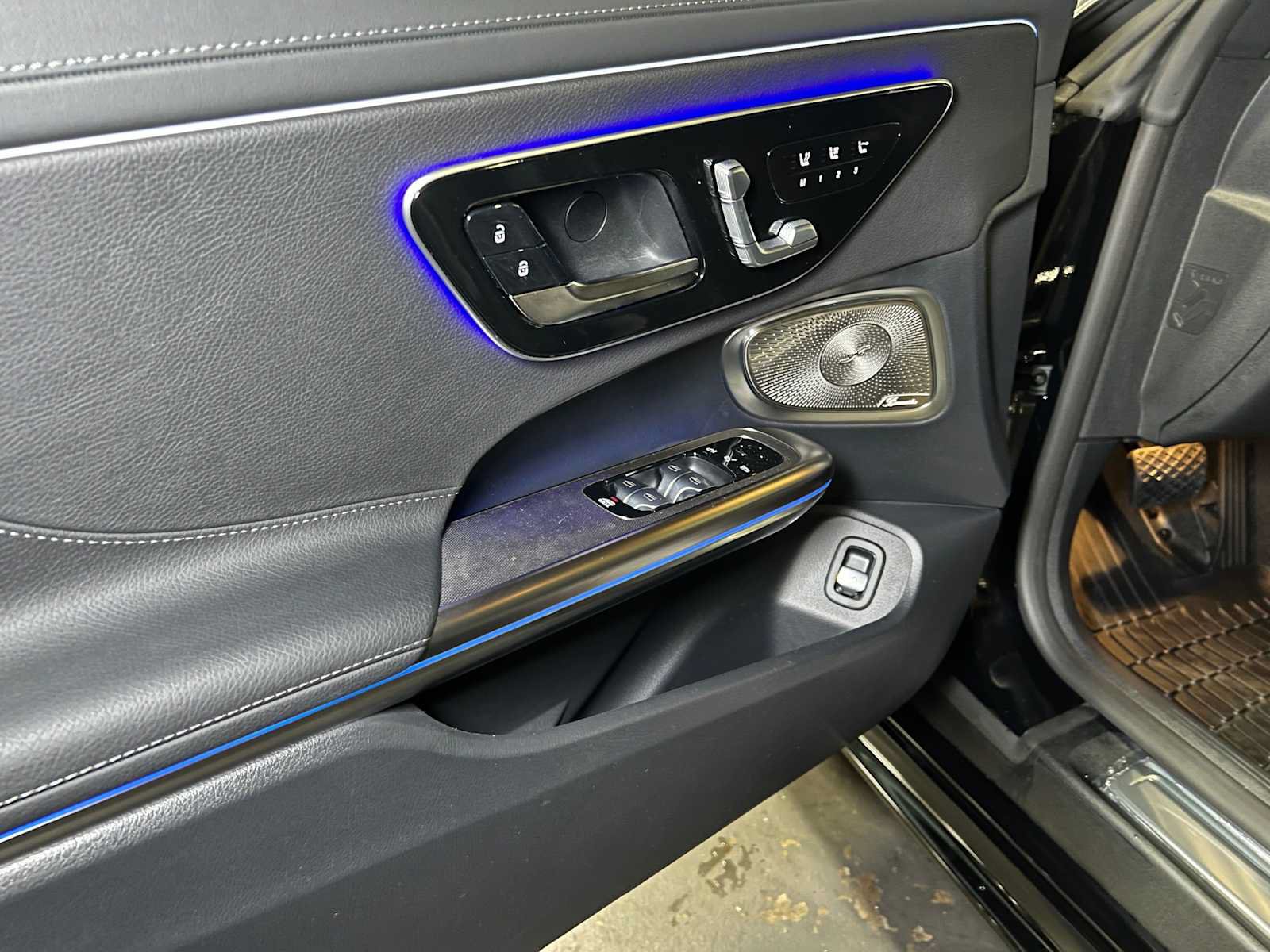 Used 2026 Mercedes-Benz CLE 300 4MATIC Cabriolet image 18