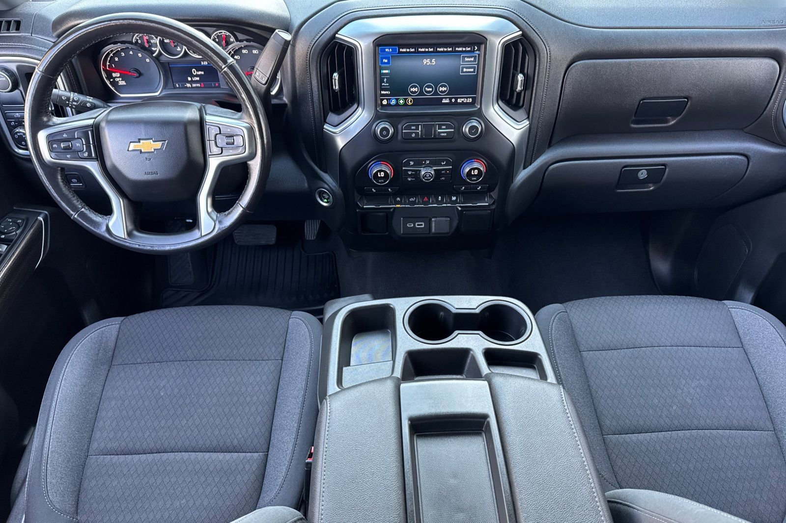 Used 2022 Chevrolet Silverado 1500 LT image 16