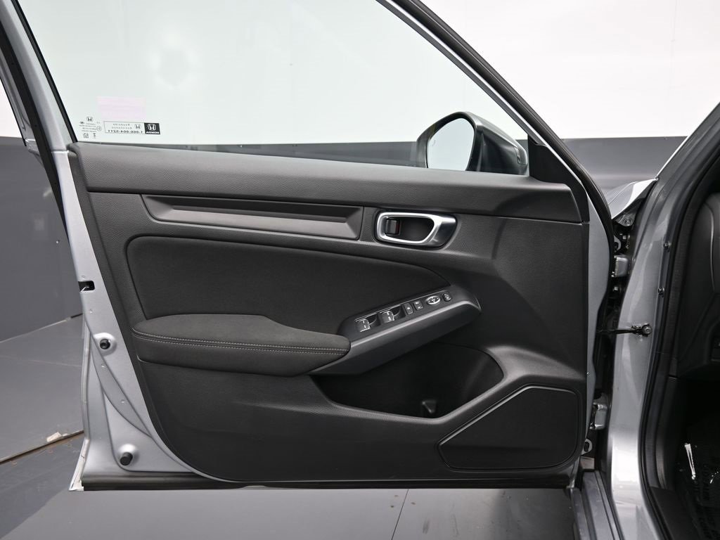 Certified 2025 Honda Civic Sport image 30