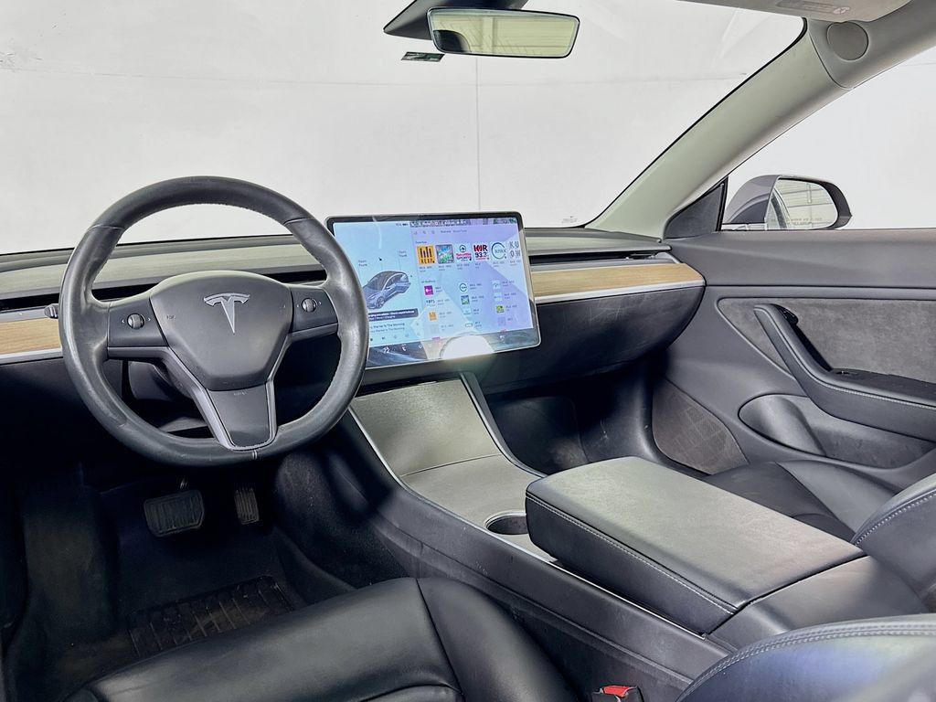 Used 2018 Tesla Model 3 Mid Range RWD image 32