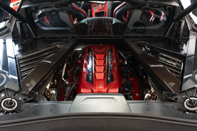 Used 2021 Chevrolet Corvette Stingray Preferred Cpe w/ Z51 Performance Package RWD image 29