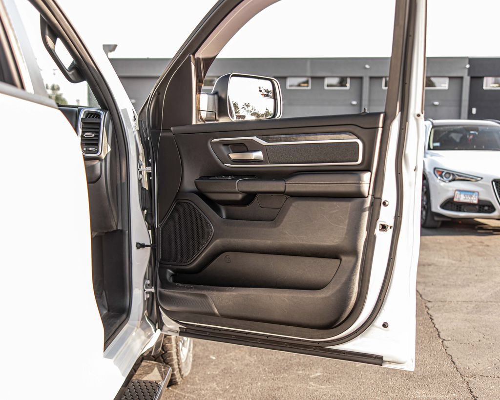Used 2020 RAM 1500 Big Horn AWD/4WD image 33