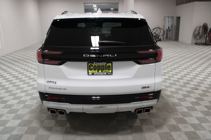 New 2026 GMC Acadia Denali w/ LPO, Floor Liner Package image 10
