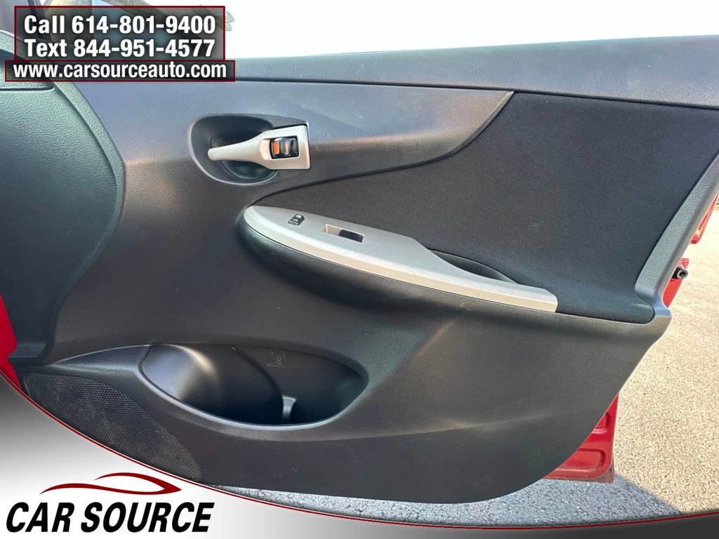 Used 2013 Toyota Corolla S FWD image 27
