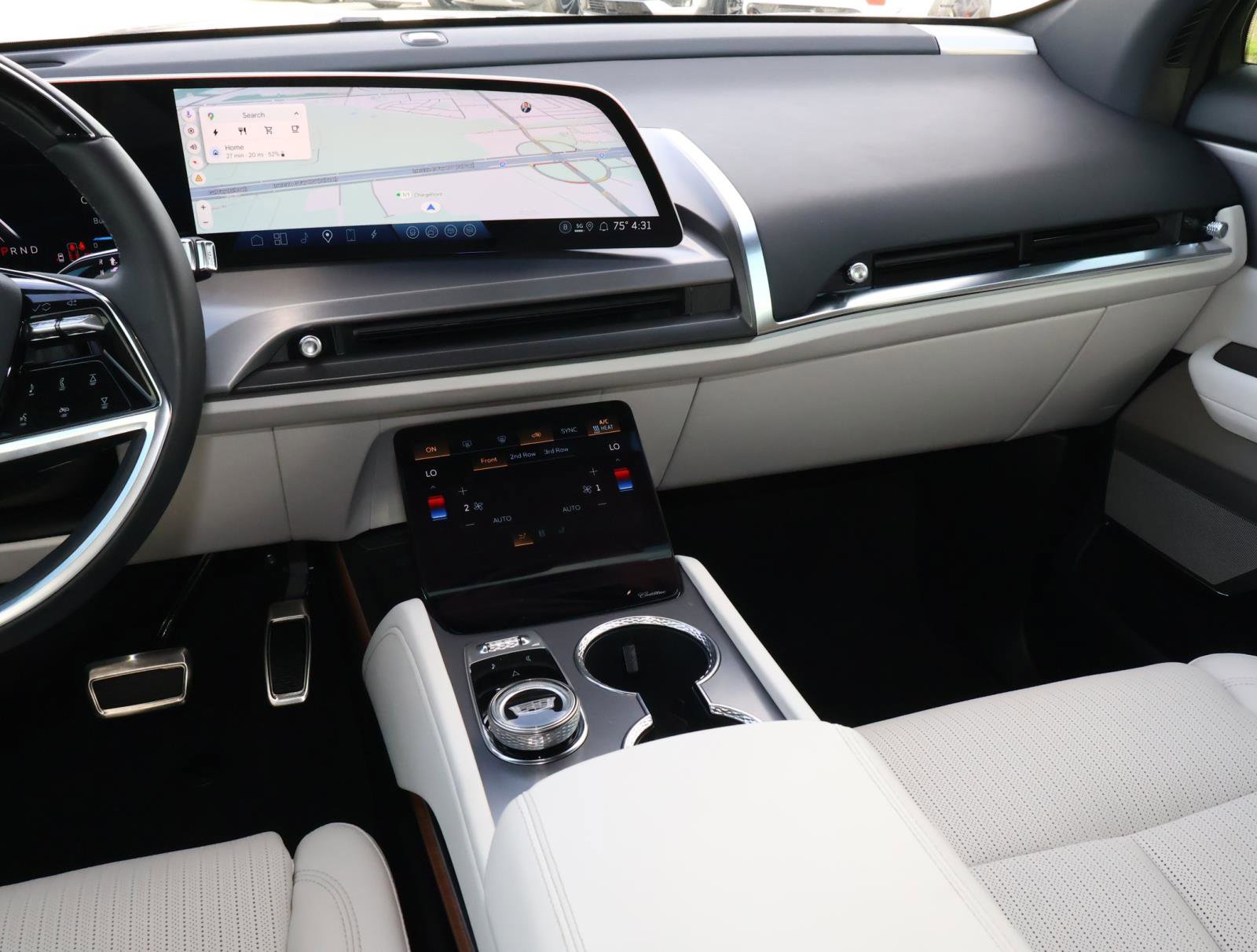 Used 2026 Cadillac Vistiq Luxury image 11