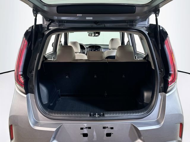 Used 2025 Kia Soul LX w/ LX Technology Package image 21