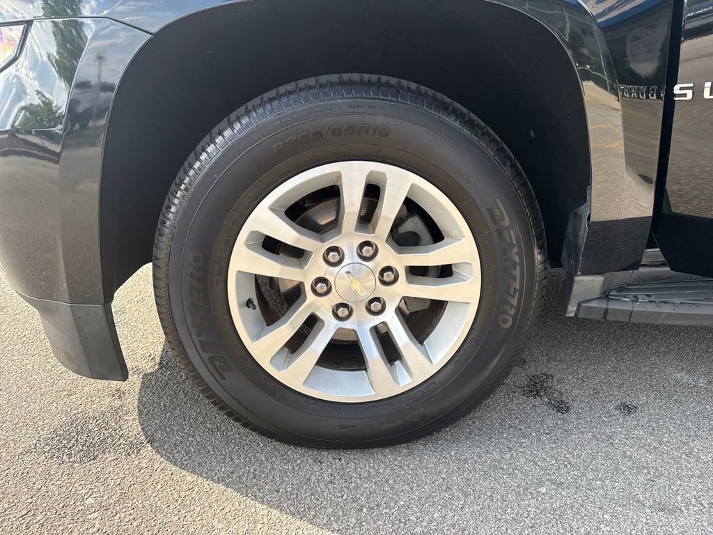 Used 2018 Chevrolet Suburban LT RWD image 13