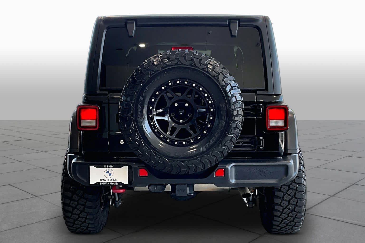 Used 2018 Jeep Wrangler Unlimited Rubicon AWD/4WD image 4