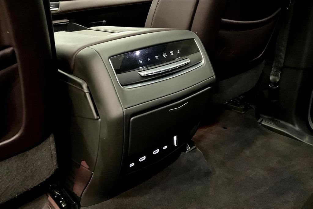 Certified 2023 Cadillac Escalade ESV V AWD/4WD image 10