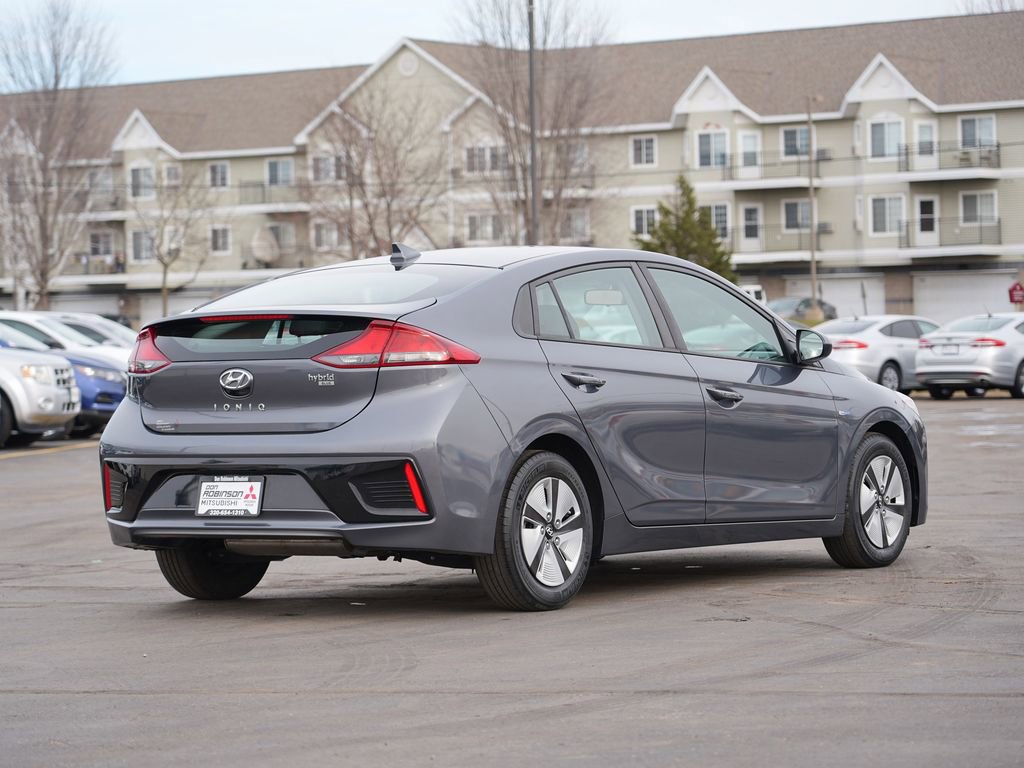 Used 2018 Hyundai Ioniq Blue FWD image 3