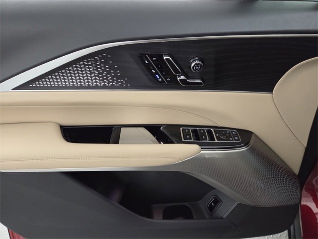 Certified 2025 Cadillac Lyriq Sport image 18