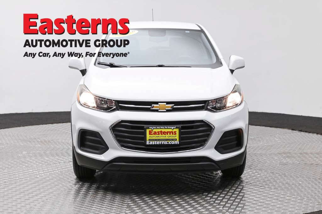 Used 2020 Chevrolet Trax LS w/ Tint and Cruise Package AWD/4WD image 2
