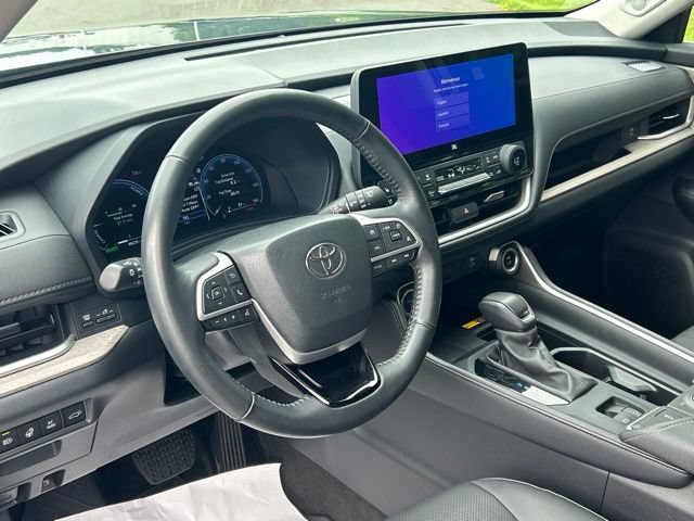 Certified 2024 Toyota Grand Highlander AWD Hybrid image 22
