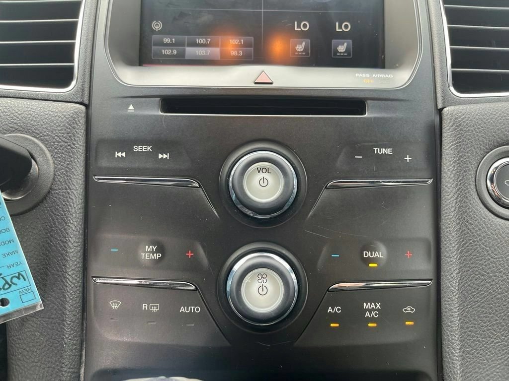 Used 2014 Ford Taurus SEL w/ Equipment Group 201A FWD image 15