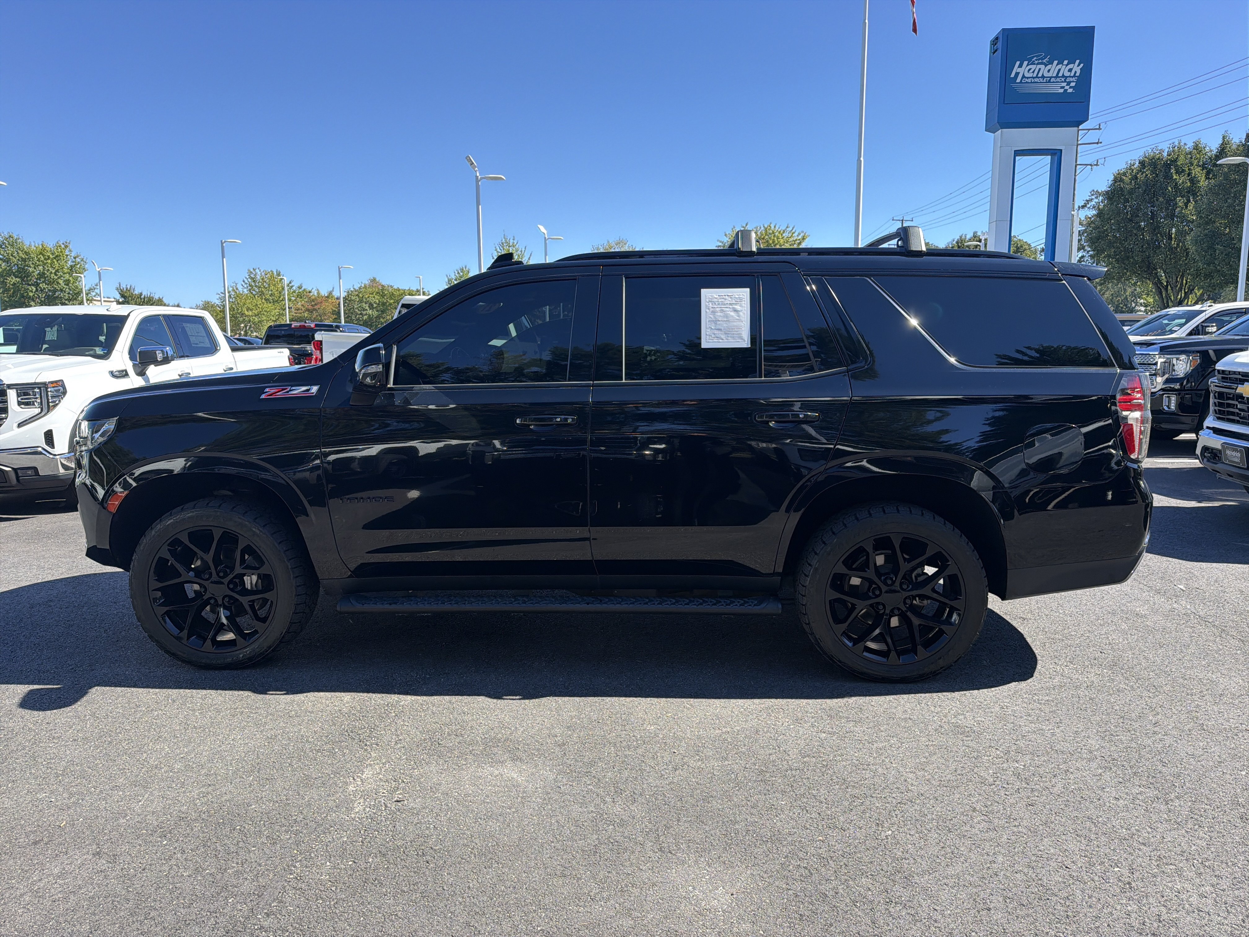 Used 2021 Chevrolet Tahoe Z71 w/ Z71 Off-Road Package AWD/4WD image 7