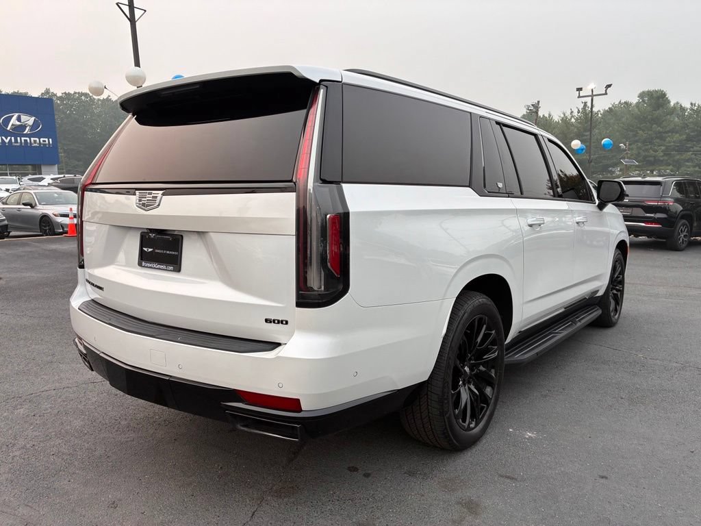 Used 2021 Cadillac Escalade ESV Sport Platinum w/ LPO, ONYX Package AWD/4WD image 7