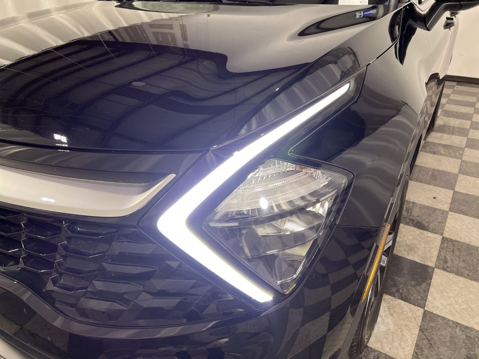 Used 2023 Kia Sportage EX image 14