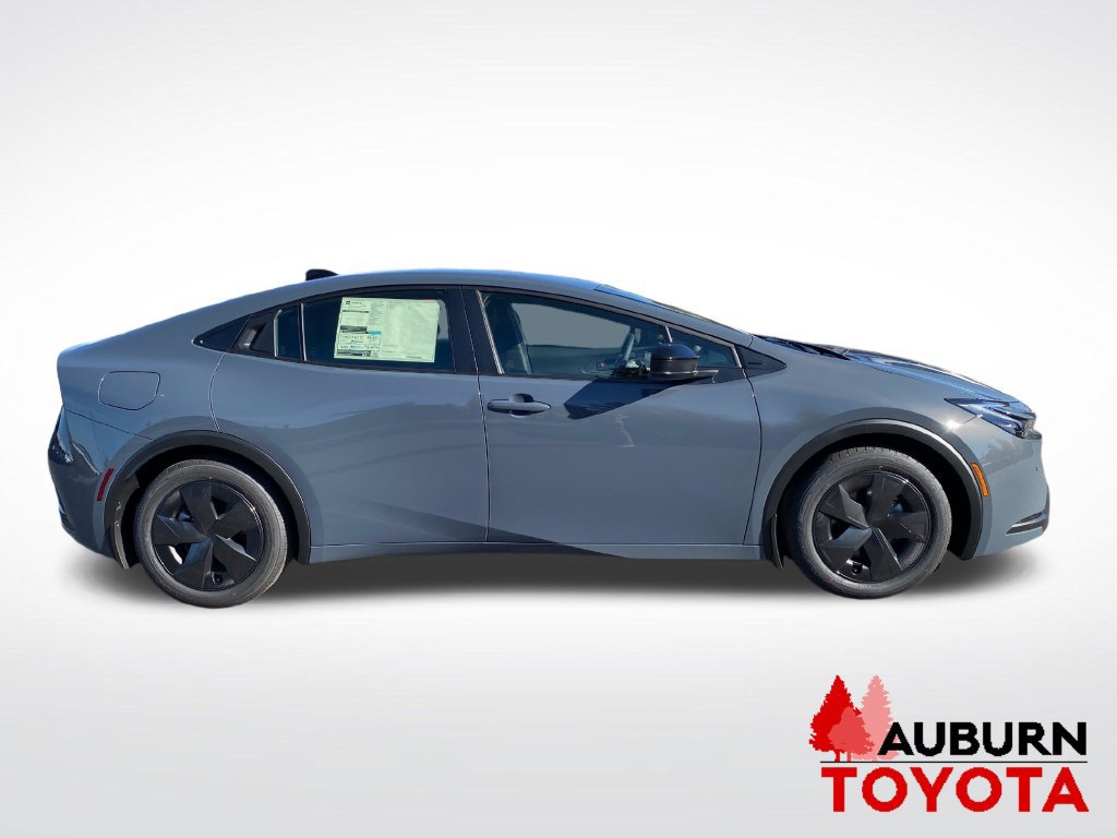 New 2027 Toyota Prius Plug-In Hybrid FWD image 4