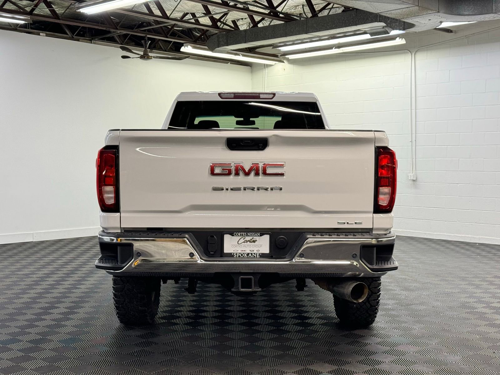 Used 2020 GMC Sierra 3500 SLE w/ SLE Convenience Package image 6