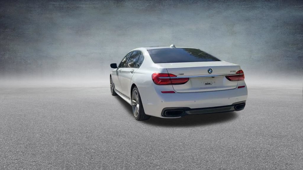 Used 2016 BMW 750i xDrive AWD/4WD image 19