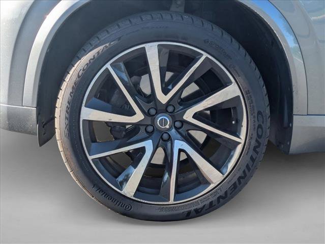 Used 2018 Volvo XC90 T6 Momentum w/ Momentum Plus Package AWD/4WD image 9