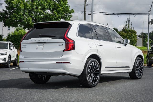 Used 2026 Volvo XC90 B6 Plus w/ Protection Package Premier AWD/4WD image 4