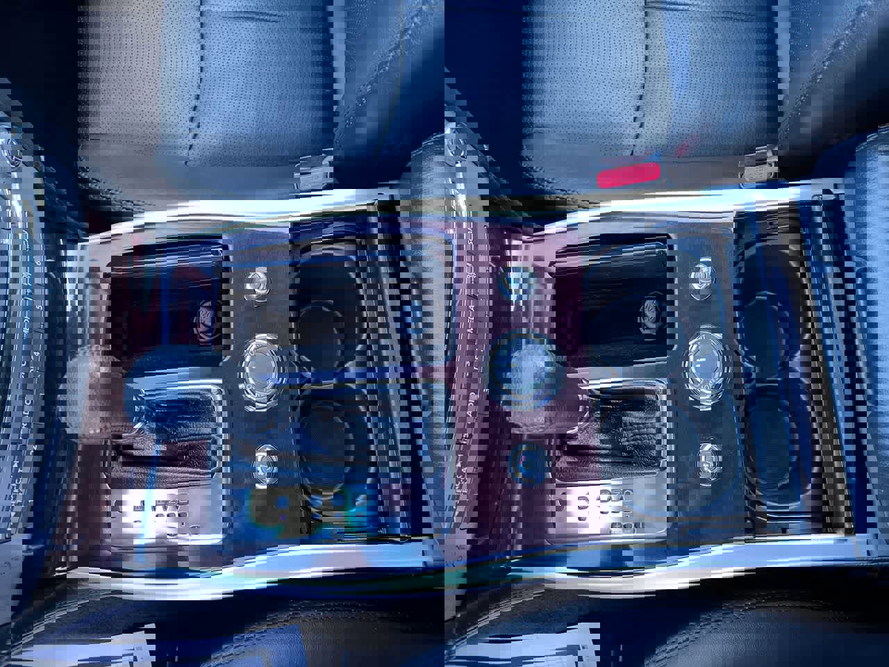 Used 2019 INFINITI Q70 Luxe image 20