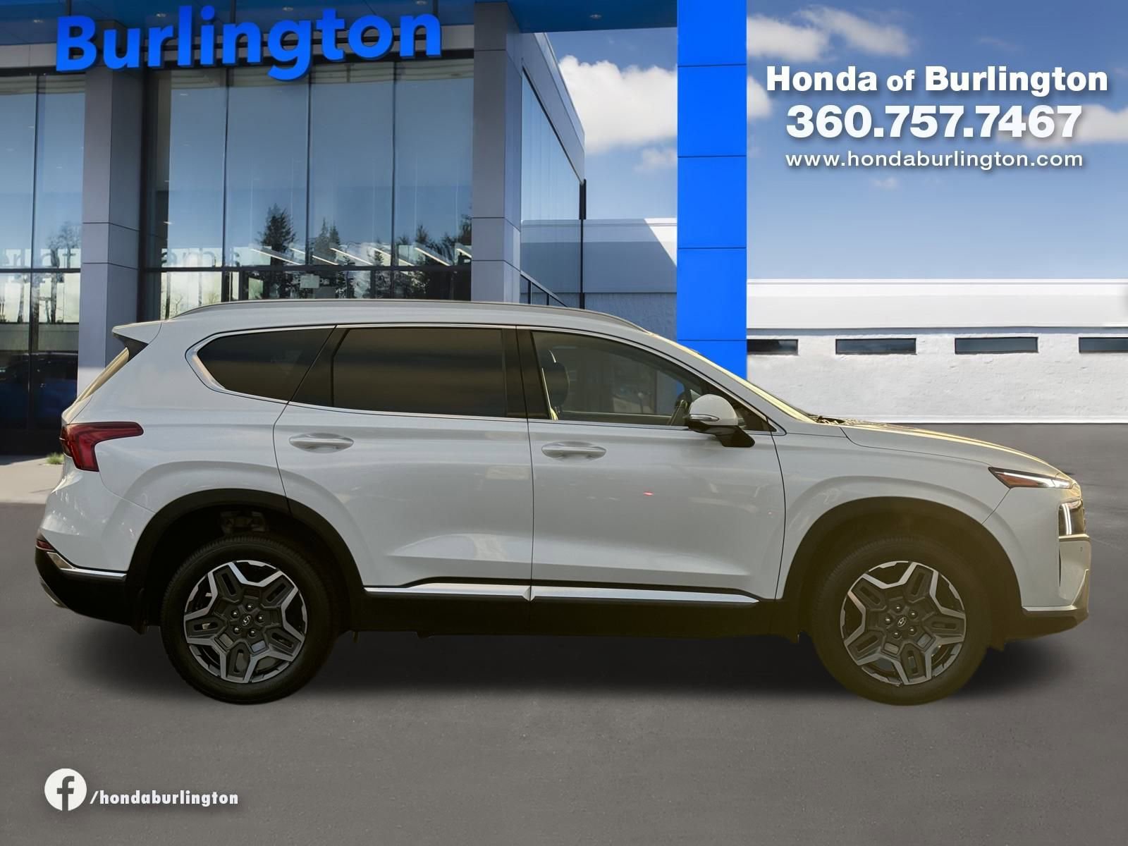 Used 2022 Hyundai Santa Fe Limited w/ Cargo Package image 7