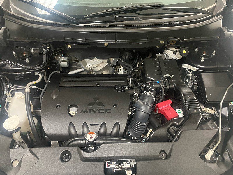 Used 2021 Mitsubishi Outlander Sport SE image 15