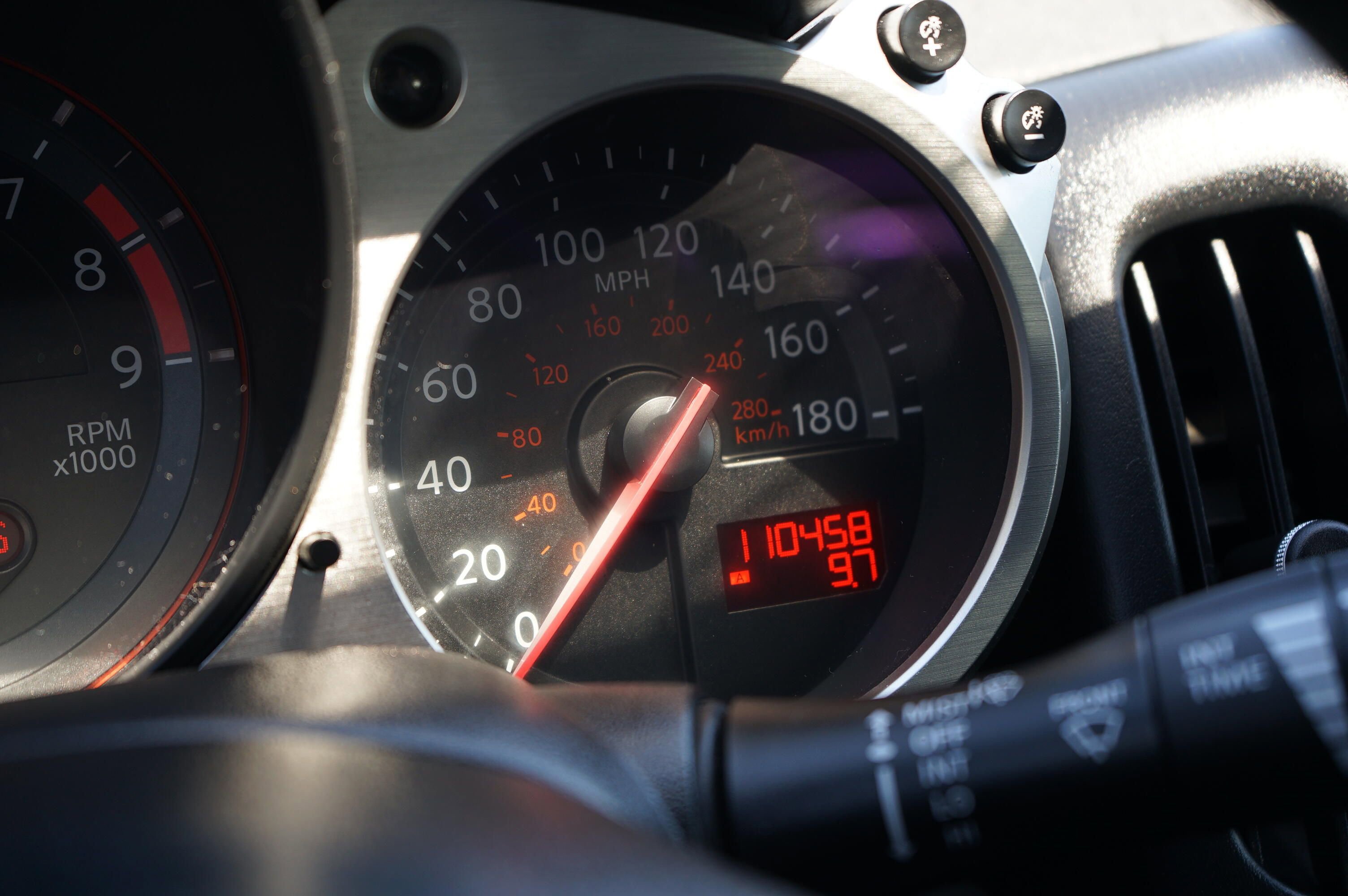 Used 2011 Nissan 370Z Touring w/ Sport Pkg RWD image 14