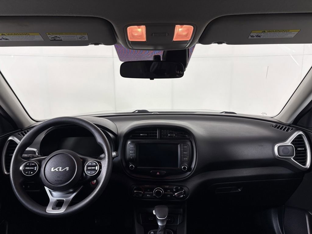 Used 2023 Kia Soul LX image 19
